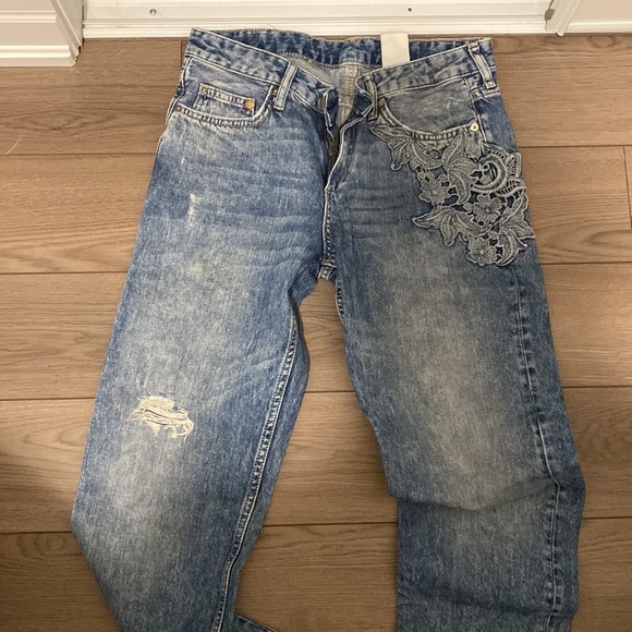 H&M Denim Boyfriend Jeans (Size 25) - Picture 3 of 9